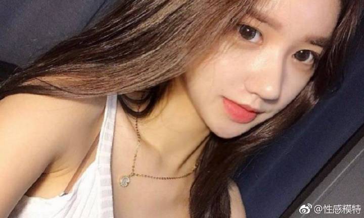 在新疆库尔勒点亮书法“烛光”